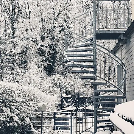 Ferienwohnung Schweier - Außerhalb und doch zentral Freiburg im Breisgau Exterior foto